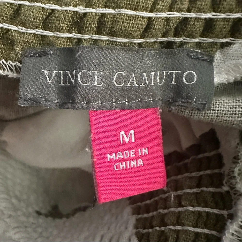 Vince Camuto Olive Green & White Linen Blend Blouse Size Medium - Picture 3 of 4